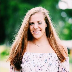 Meet your Posher, Abby